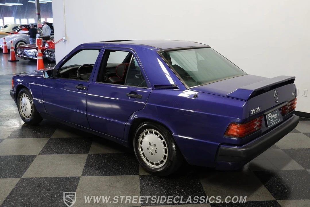 1992 Mercedes-Benz 190E - Image 7 of 12