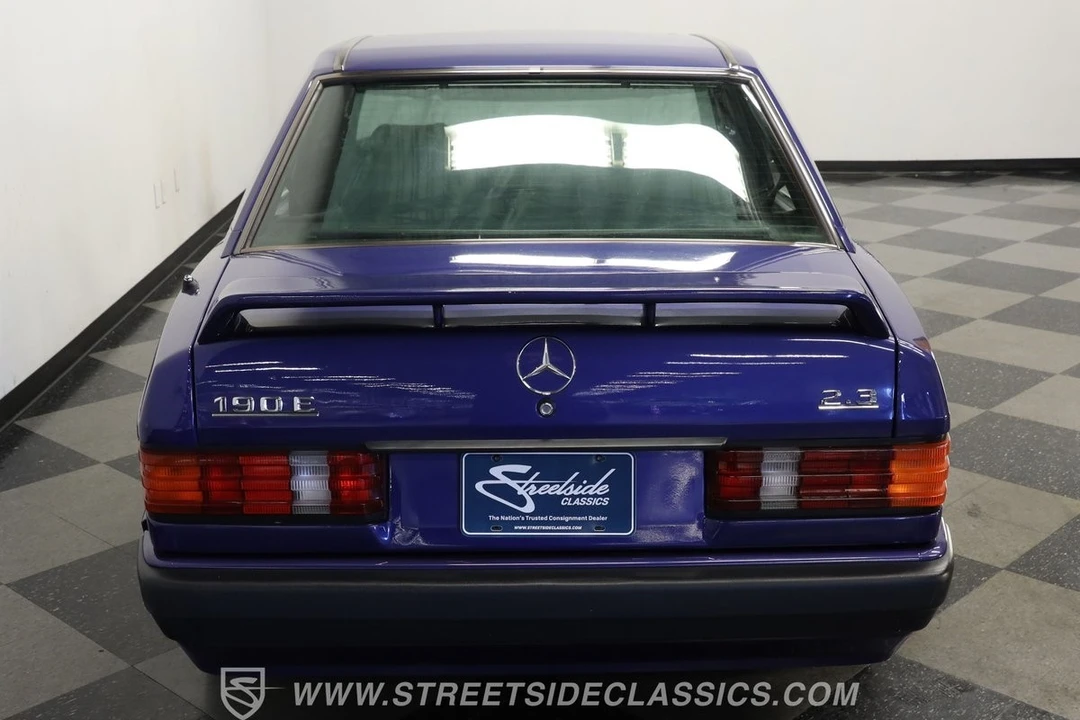 1992 Mercedes-Benz 190E - Image 9 of 12