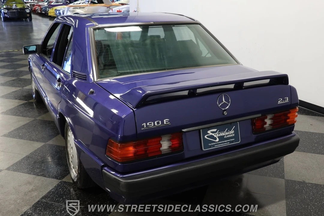 1992 Mercedes-Benz 190E - Image 8 of 12
