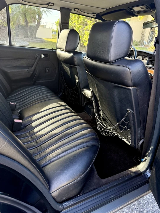 1992 Mercedes-Benz 190E - Image 11 of 17