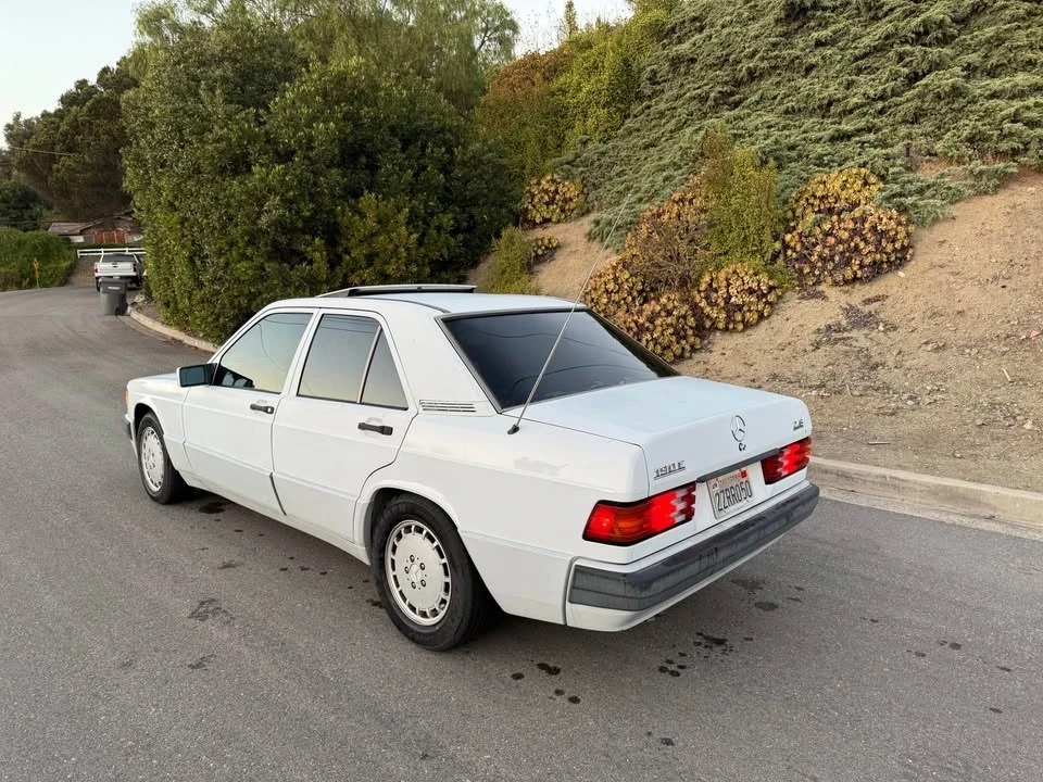 1992 Mercedes-Benz 190E - Image 7 of 12