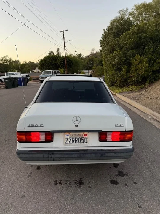 1992 Mercedes-Benz 190E - Image 6 of 12