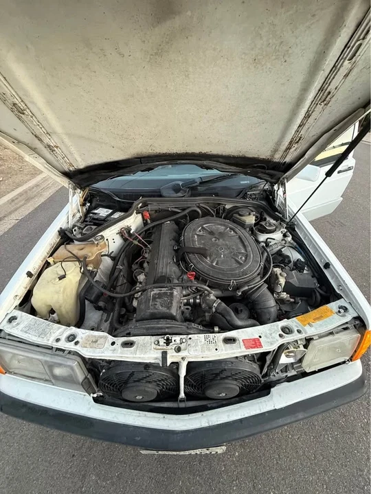 1992 Mercedes-Benz 190E - Image 3 of 12