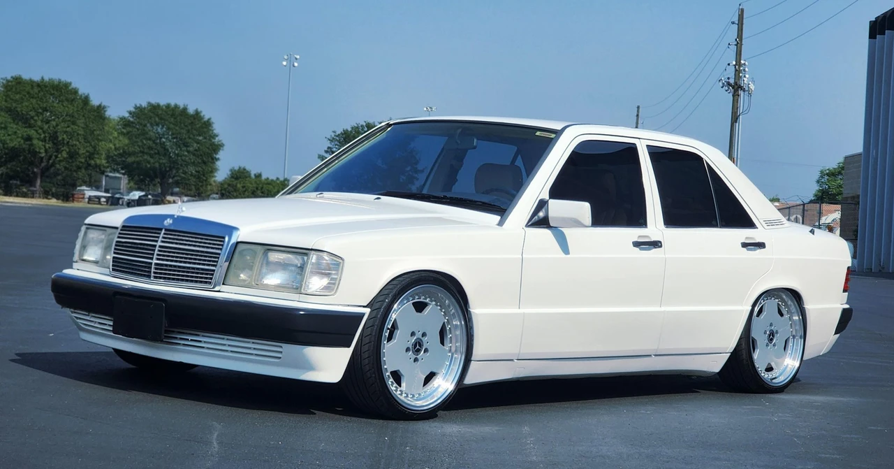 1992 Mercedes-Benz 190E - Image 10 of 31