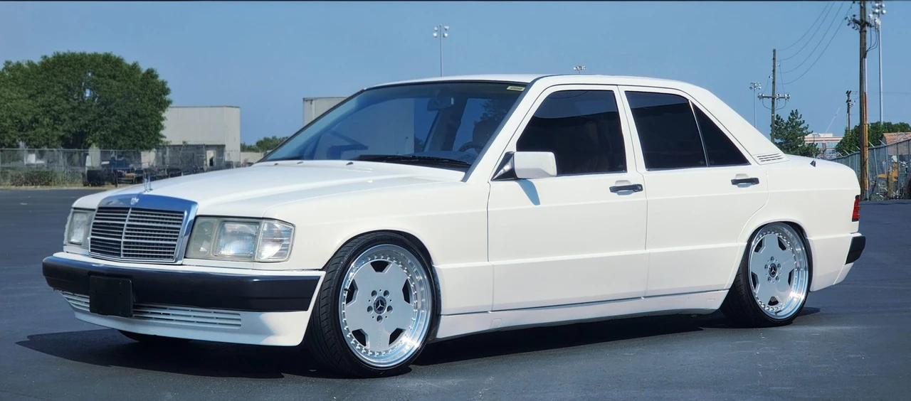 1992 Mercedes-Benz 190E - Image 11 of 31