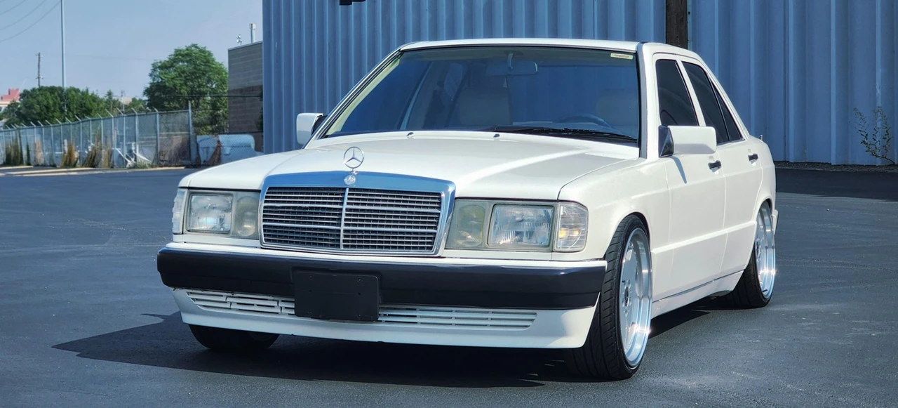 1992 Mercedes-Benz 190E - Image 12 of 31