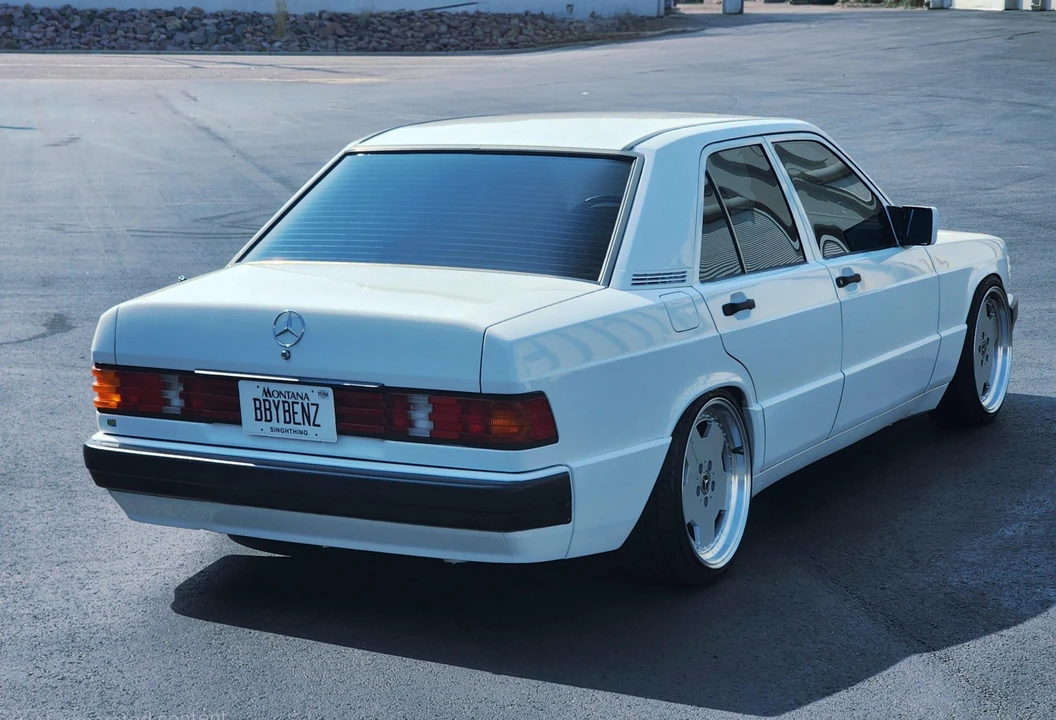 1992 Mercedes-Benz 190E - Image 22 of 31