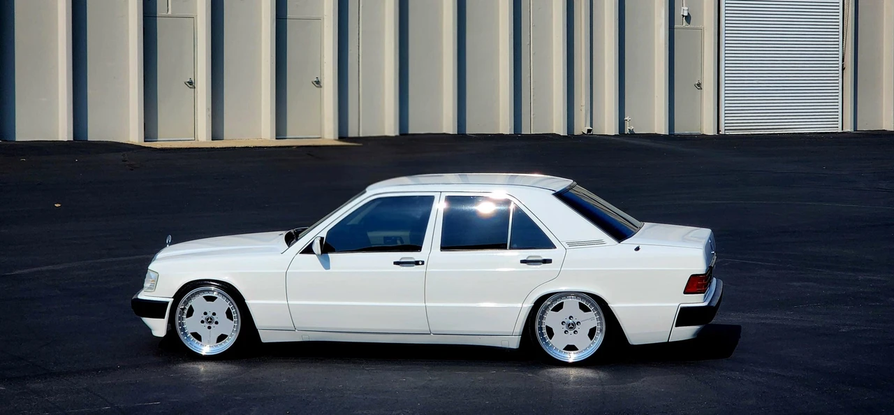 1992 Mercedes-Benz 190E - Image 15 of 31