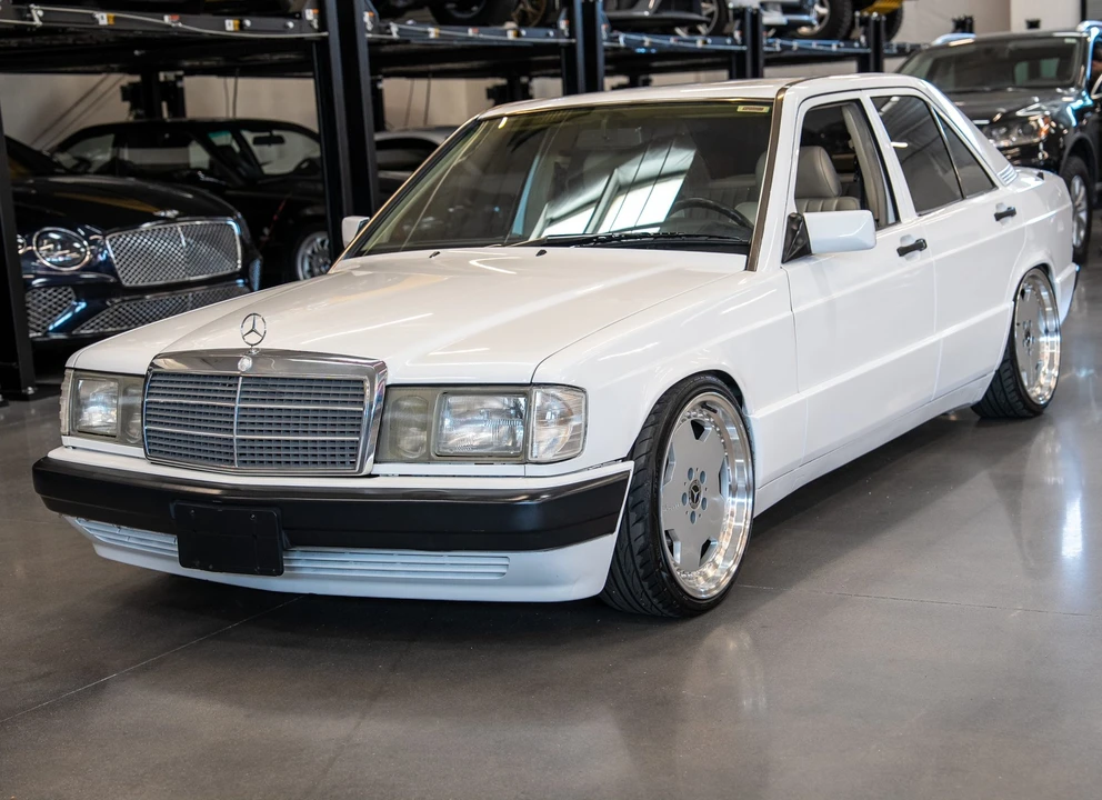 1992 Mercedes-Benz 190E - Image 3 of 31