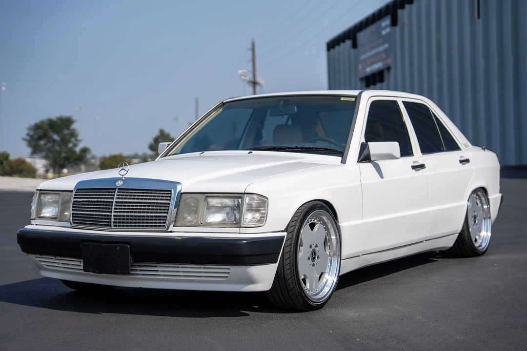 1992 Mercedes-Benz 190E - Image 13 of 31