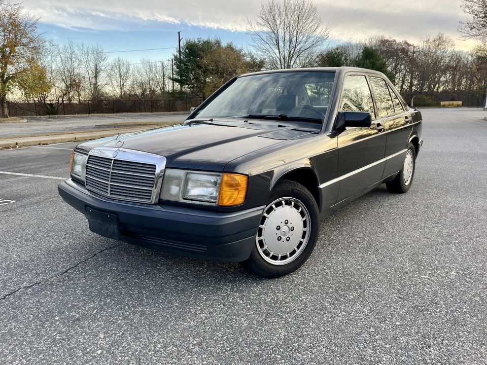 1992 Mercedes-Benz 190E - Image 3 of 31