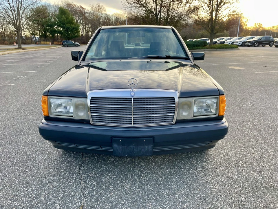 1992 Mercedes-Benz 190E - Image 8 of 31