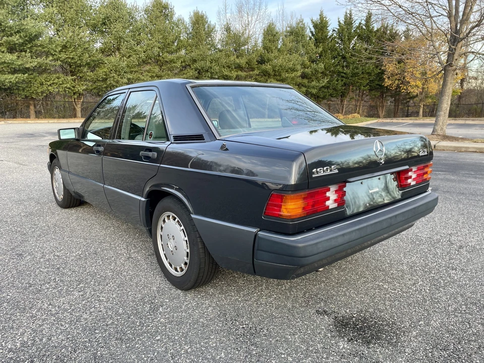 1992 Mercedes-Benz 190E - Image 21 of 31