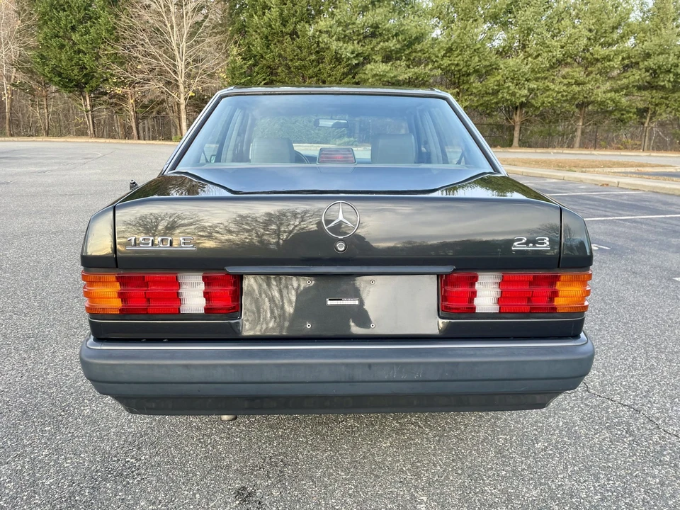 1992 Mercedes-Benz 190E - Image 19 of 31