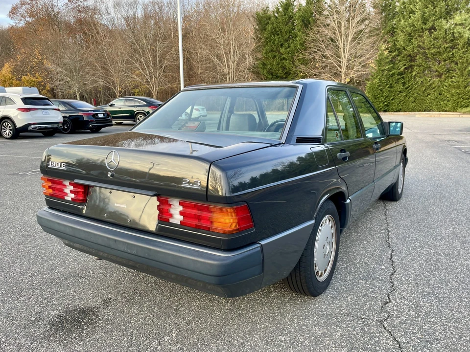 1992 Mercedes-Benz 190E - Image 18 of 31