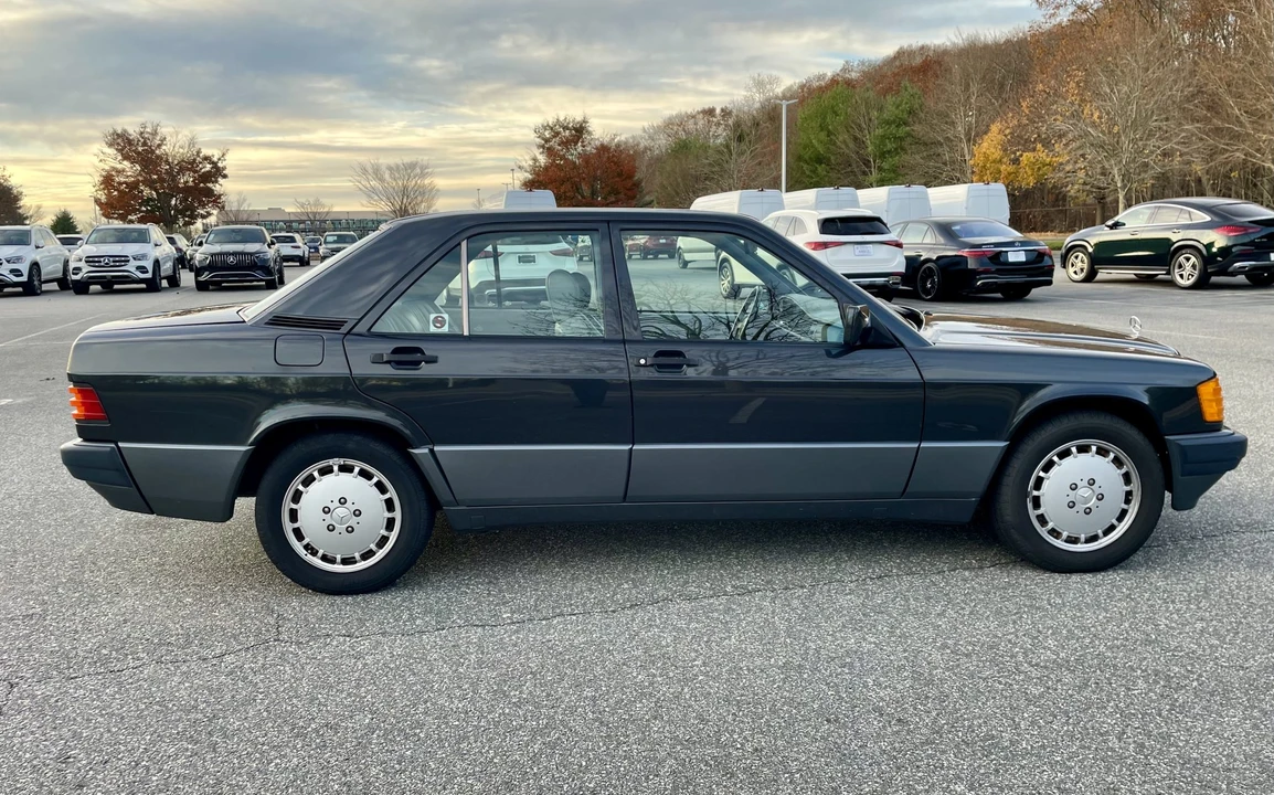 1992 Mercedes-Benz 190E - Image 17 of 31