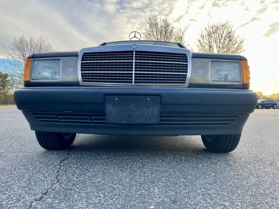 1992 Mercedes-Benz 190E - Image 11 of 31