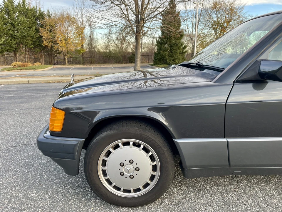1992 Mercedes-Benz 190E - Image 29 of 31