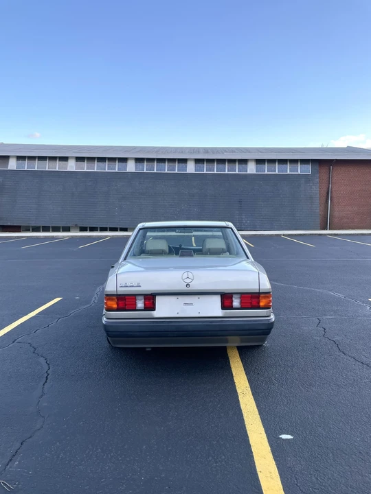 1992 Mercedes-Benz 190E - Image 7 of 31