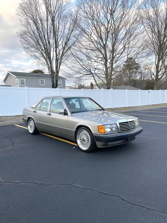 1992 Mercedes-Benz 190E - Image 2 of 31
