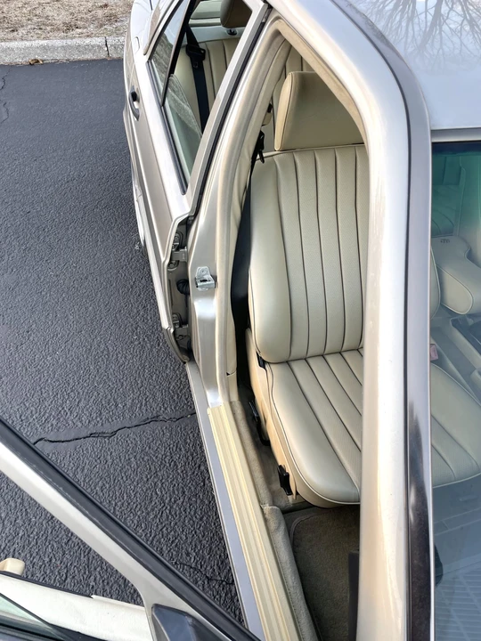 1992 Mercedes-Benz 190E - Image 30 of 31