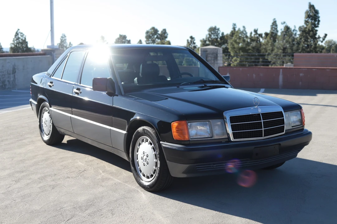 1992 Mercedes-Benz 190E - Image 13 of 31