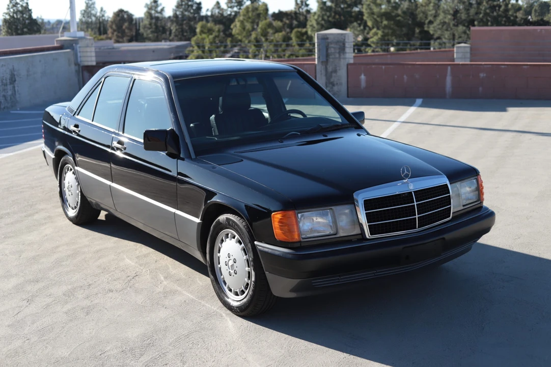 1992 Mercedes-Benz 190E - Image 12 of 31