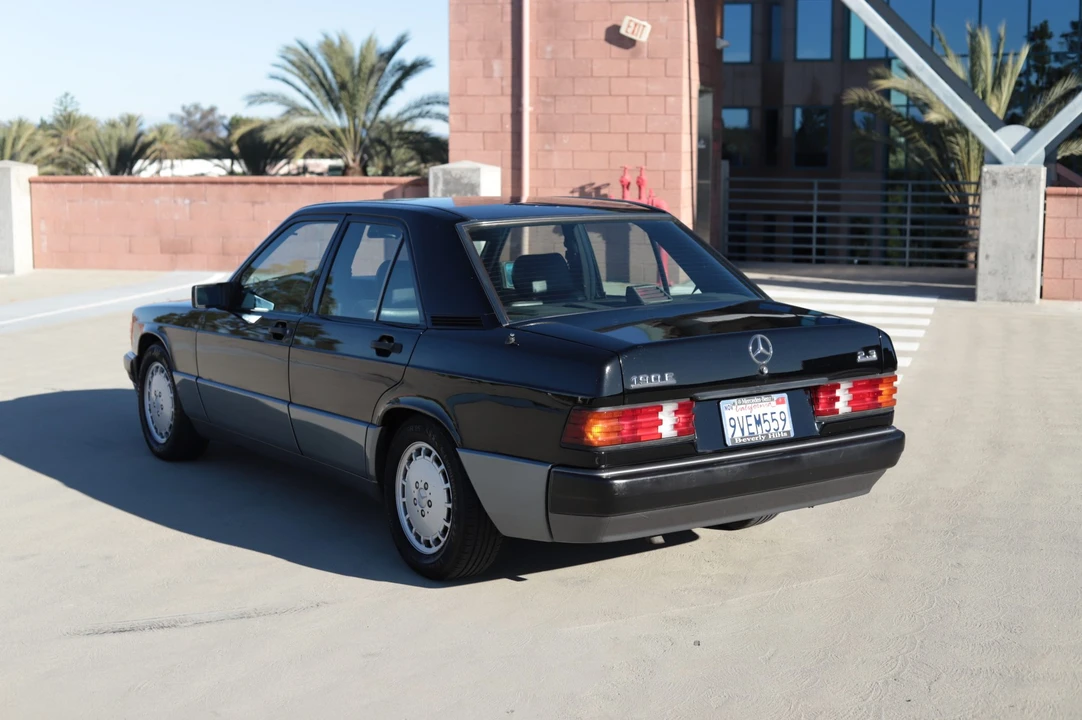 1992 Mercedes-Benz 190E - Image 28 of 31