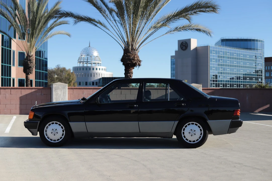 1992 Mercedes-Benz 190E - Image 29 of 31