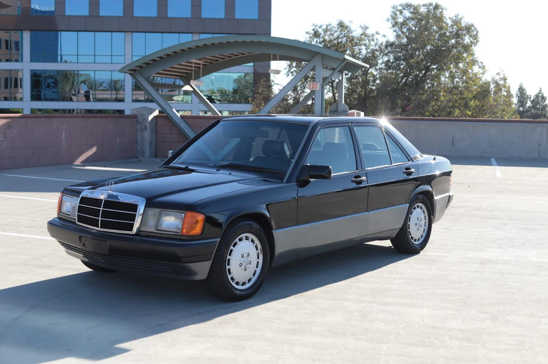 1992 Mercedes-Benz 190E - Image 2 of 31