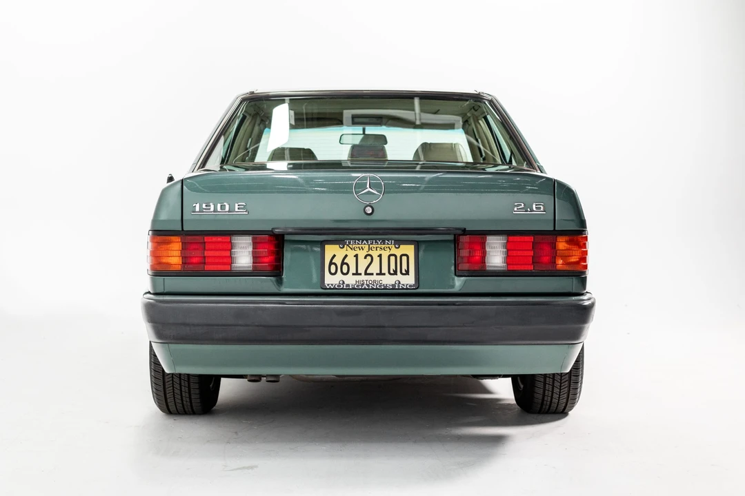 1992 Mercedes-Benz 190E - Image 7 of 31