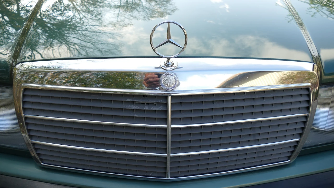 1992 Mercedes-Benz 190E - Image 21 of 31