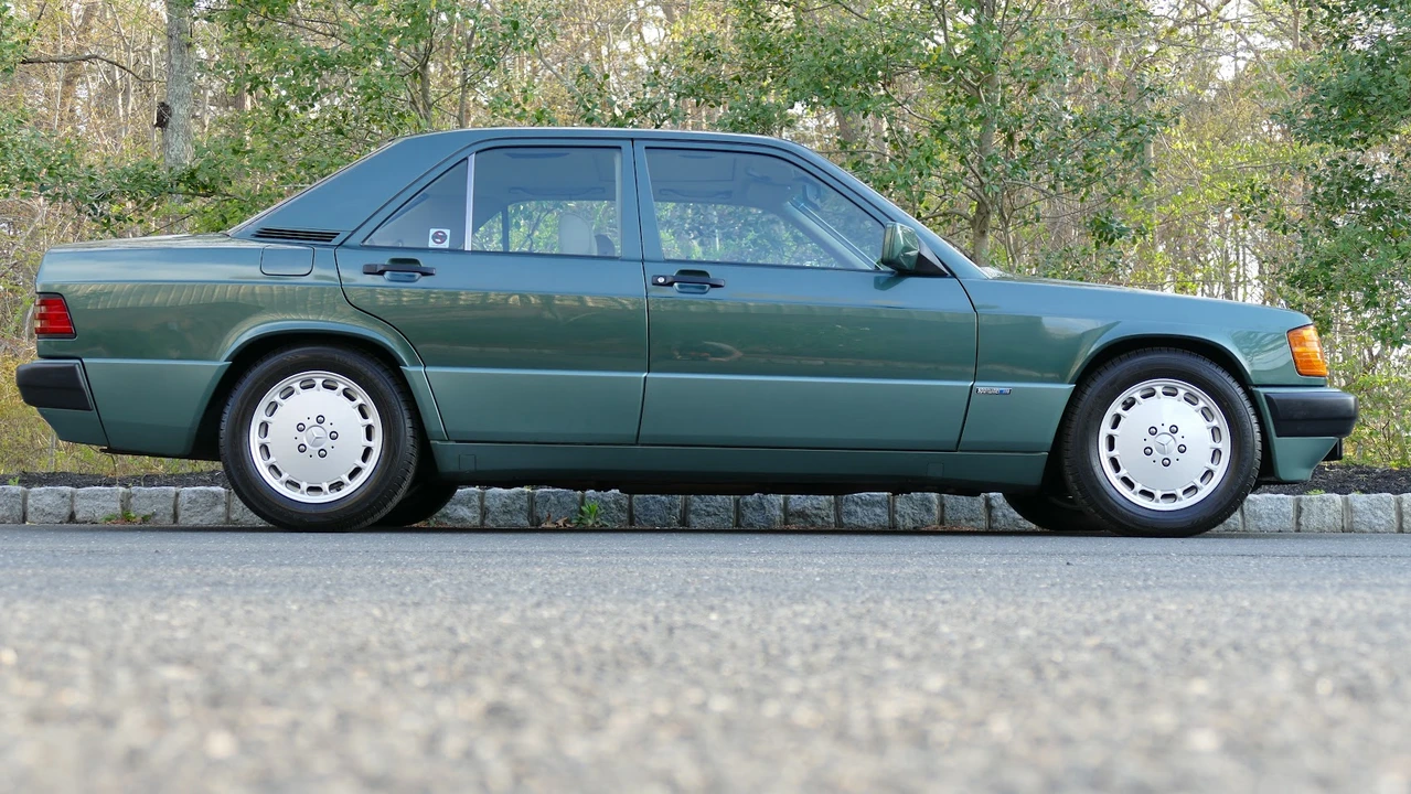 1992 Mercedes-Benz 190E - Image 15 of 31