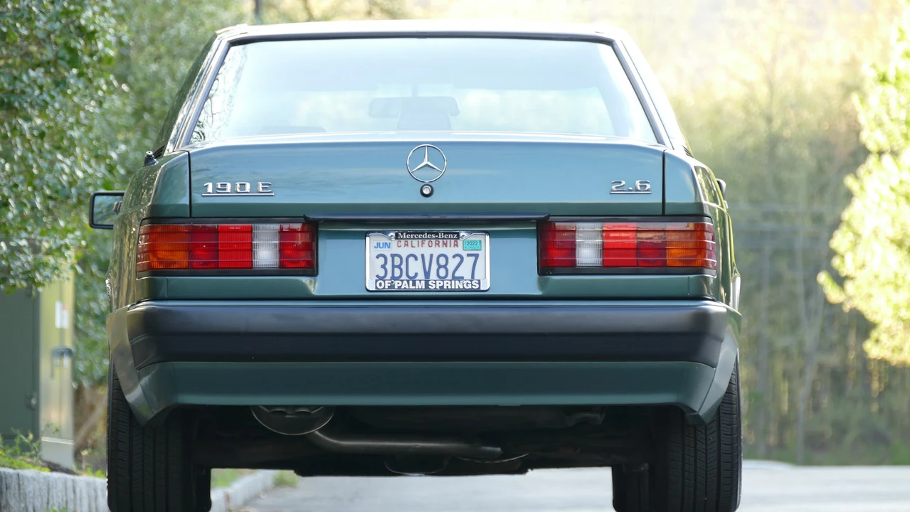 1992 Mercedes-Benz 190E - Image 11 of 31
