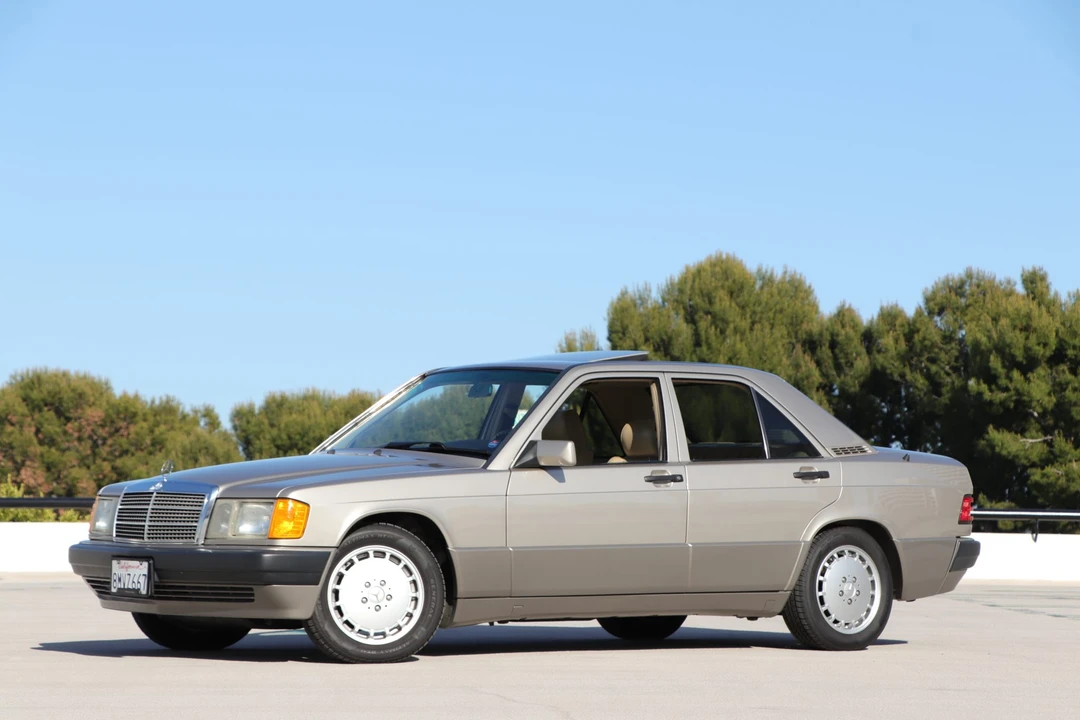 1992 Mercedes-Benz 190E - Image 16 of 31