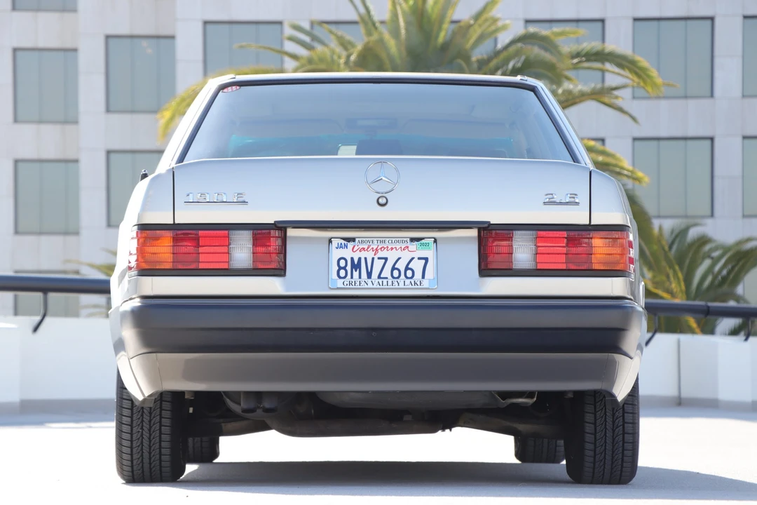 1992 Mercedes-Benz 190E - Image 11 of 31