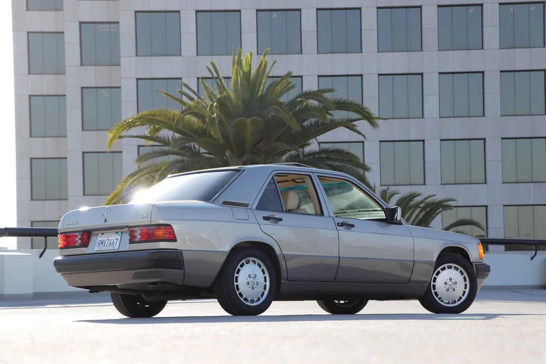 1992 Mercedes-Benz 190E - Image 13 of 31