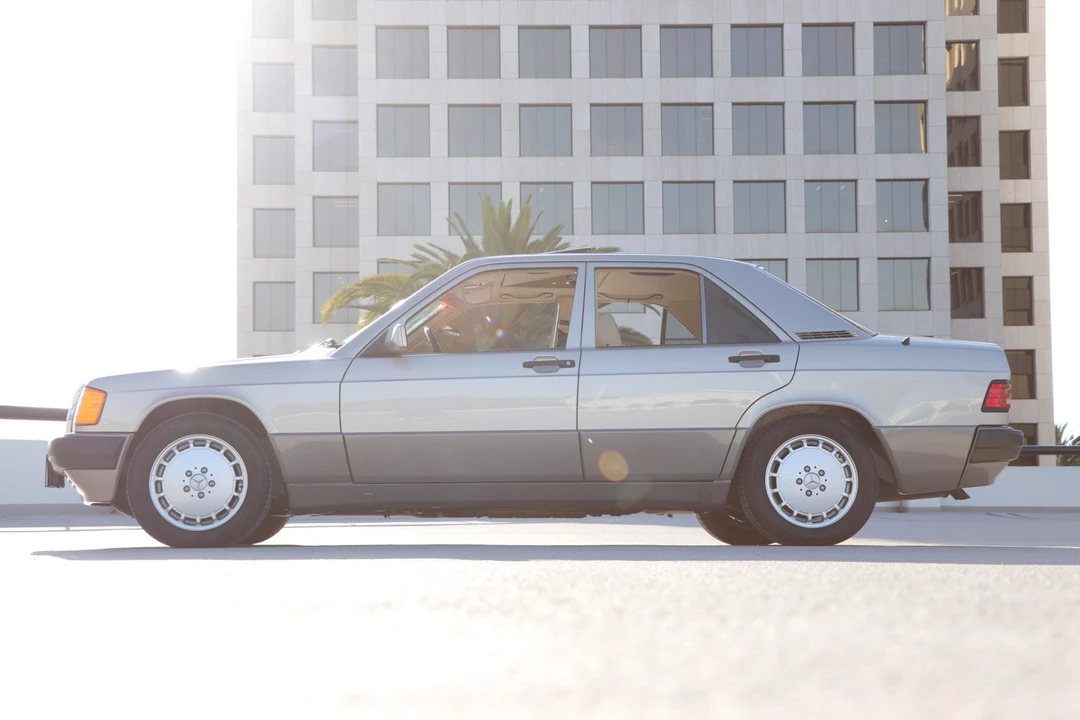1992 Mercedes-Benz 190E - Image 10 of 31