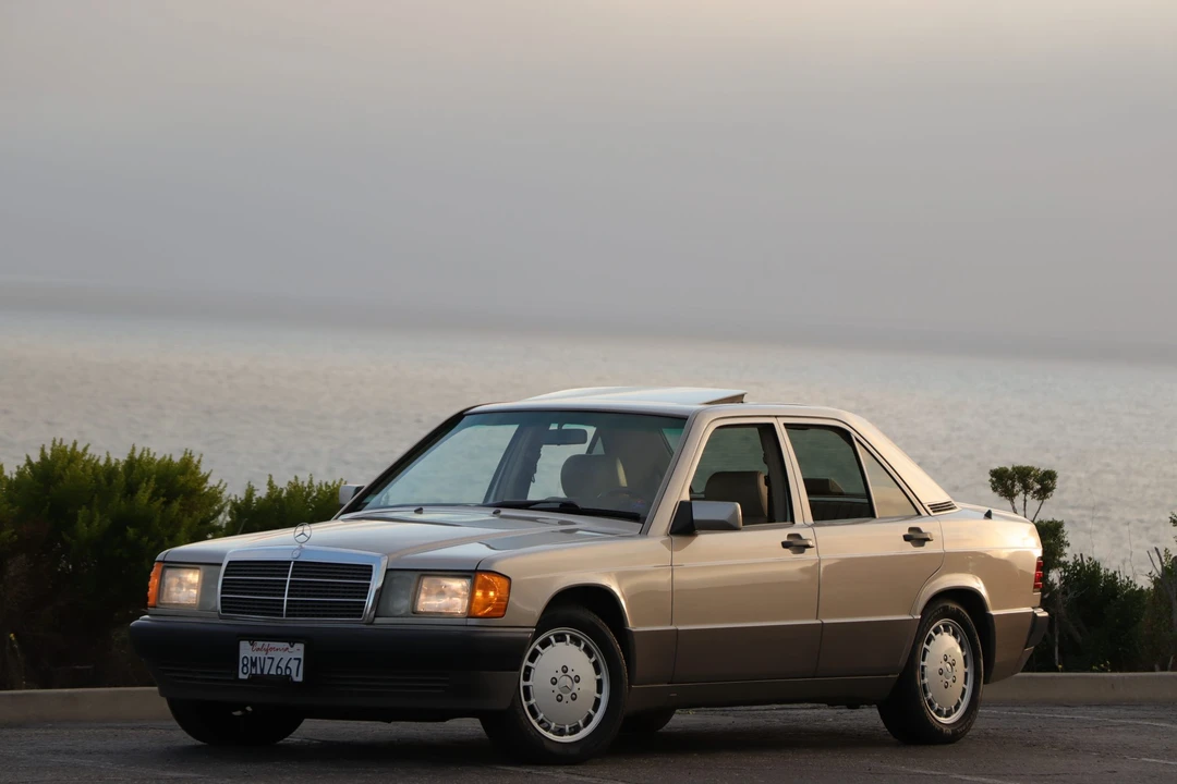 1992 Mercedes-Benz 190E - Image 17 of 31