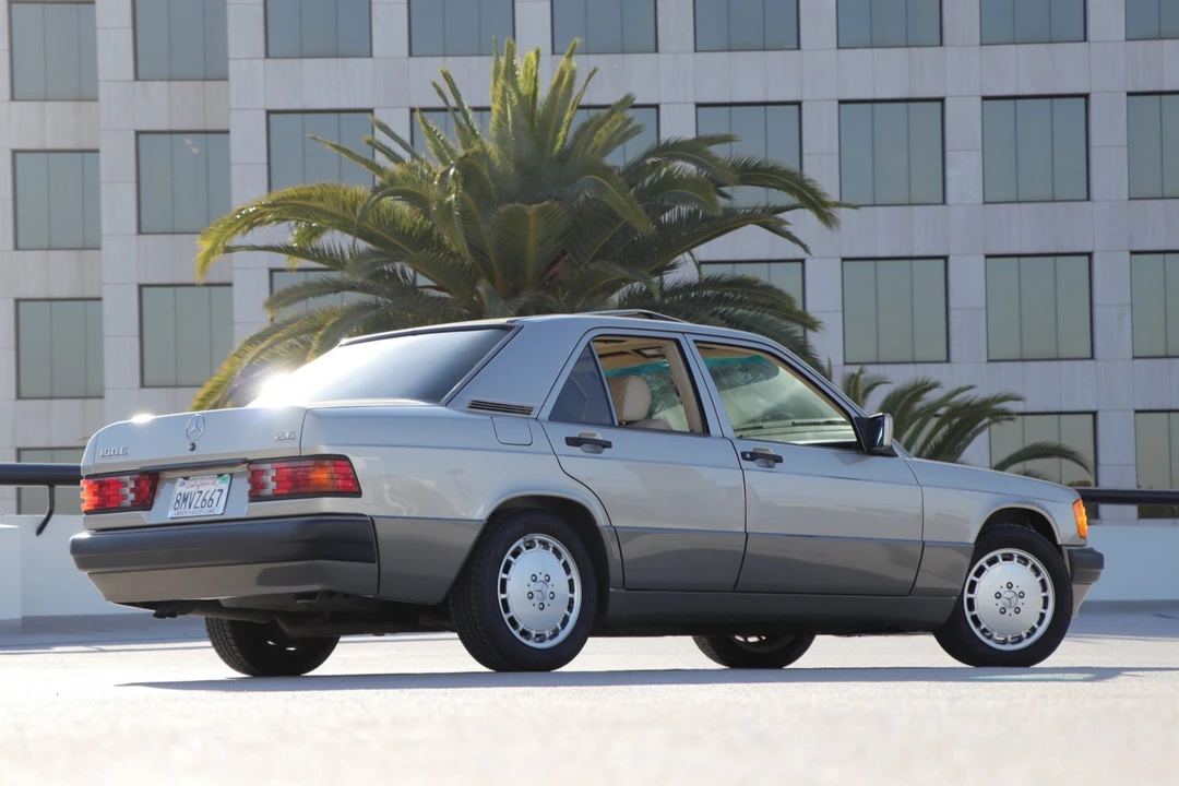 1992 Mercedes-Benz 190E - Image 14 of 31