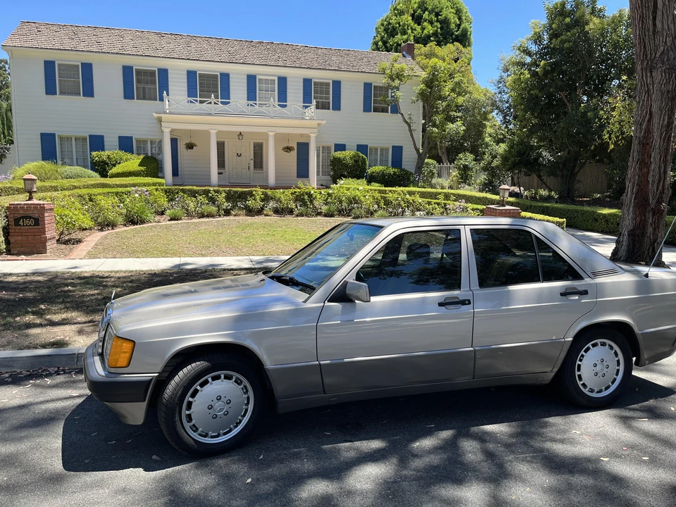 1992 Mercedes-Benz 190E - Image 11 of 31