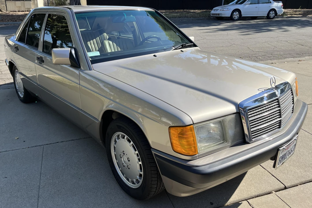 1992 Mercedes-Benz 190E - Image 3 of 31