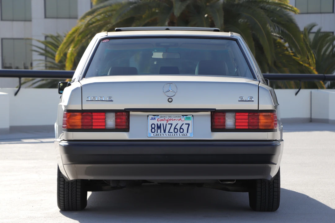 1992 Mercedes-Benz 190E - Image 20 of 31
