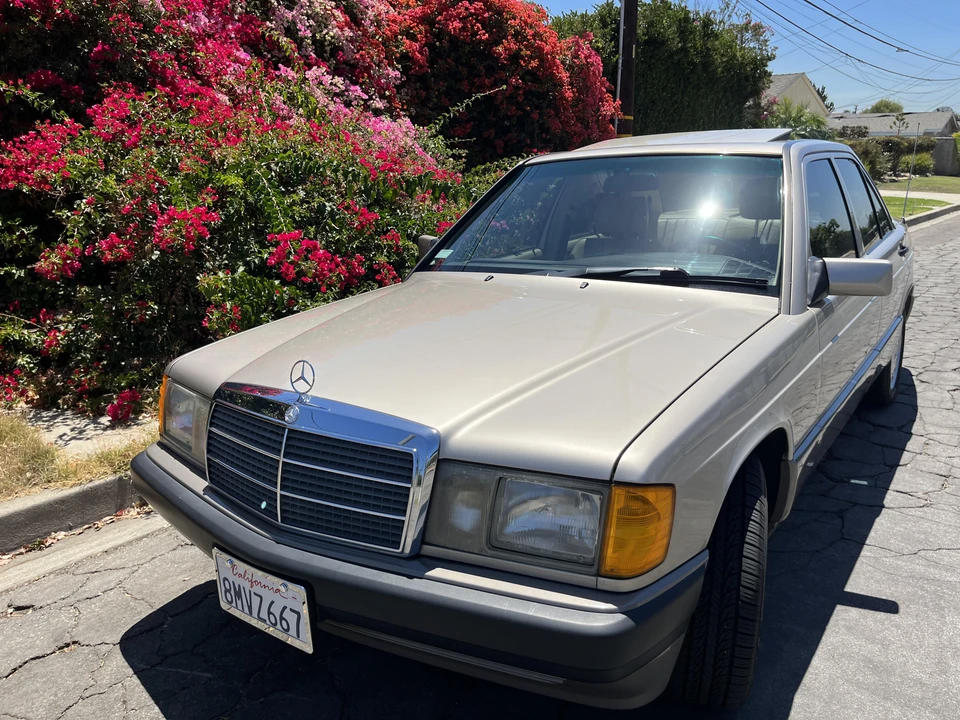1992 Mercedes-Benz 190E - Image 6 of 31