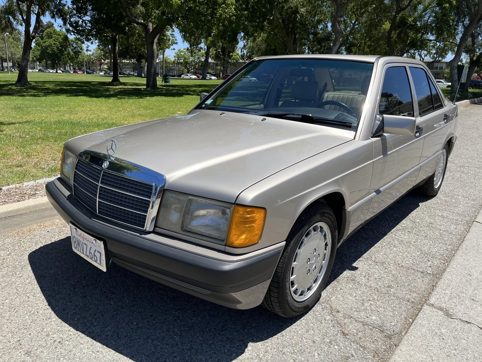 1992 Mercedes-Benz 190E - Image 7 of 31