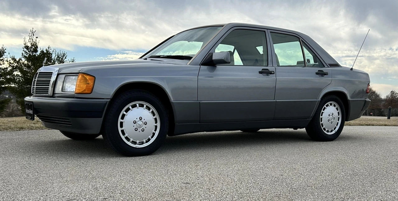 1992 Mercedes-Benz 190E - Image 10 of 31