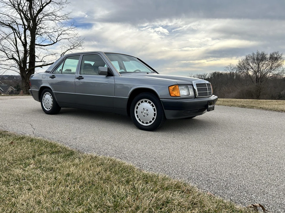 1992 Mercedes-Benz 190E - Image 15 of 31