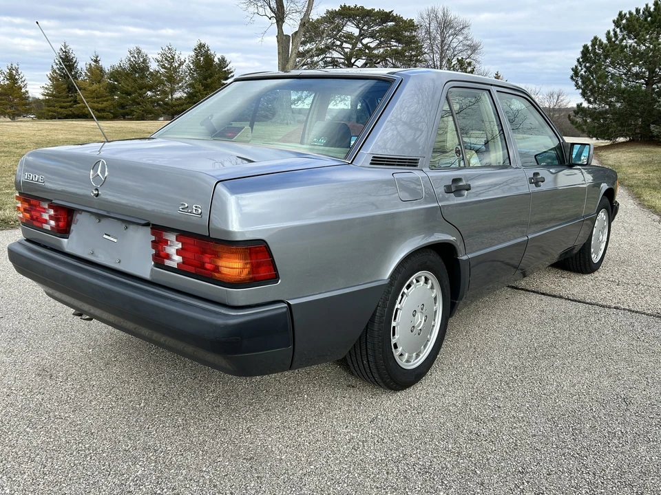 1992 Mercedes-Benz 190E - Image 17 of 31