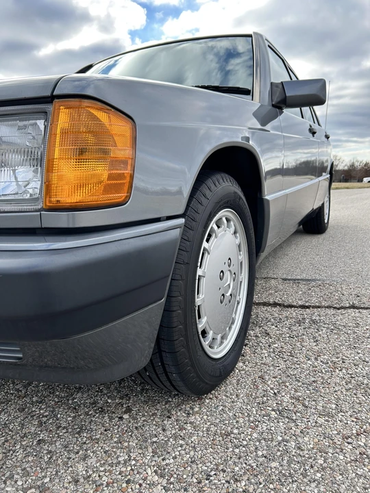 1992 Mercedes-Benz 190E - Image 26 of 31