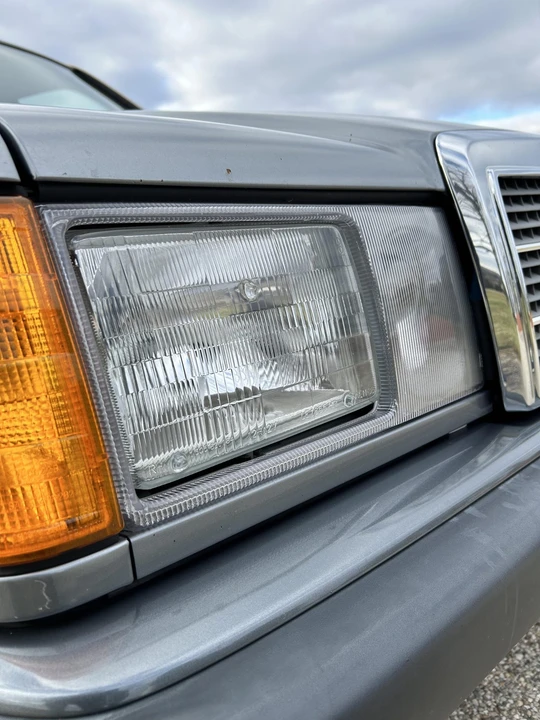 1992 Mercedes-Benz 190E - Image 27 of 31